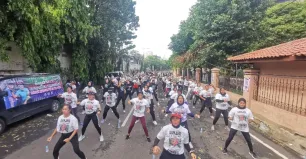 Relawan Kowarteg Ganjar Gelar Senam Massal Di Tanah Abang